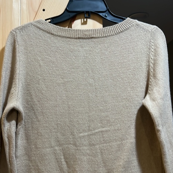 Talbots Beige Embellished Sweater size small V - Picture 7 of 10